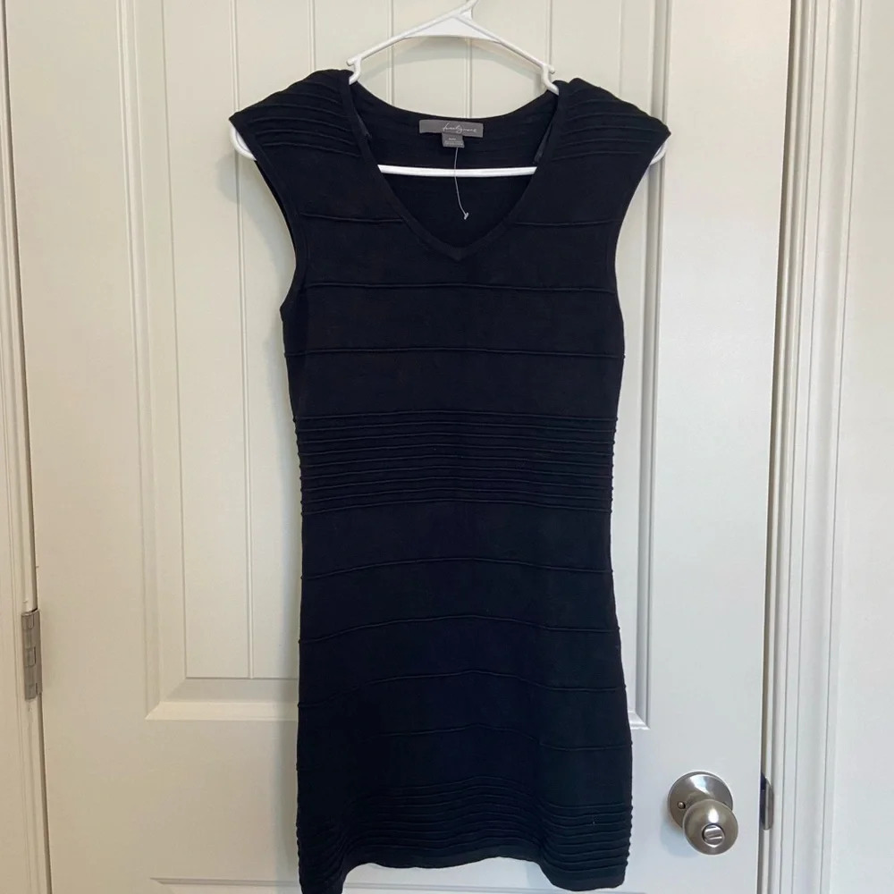 NWT | Twenty One women’s bodycon‎ cap sleeve dress — medium